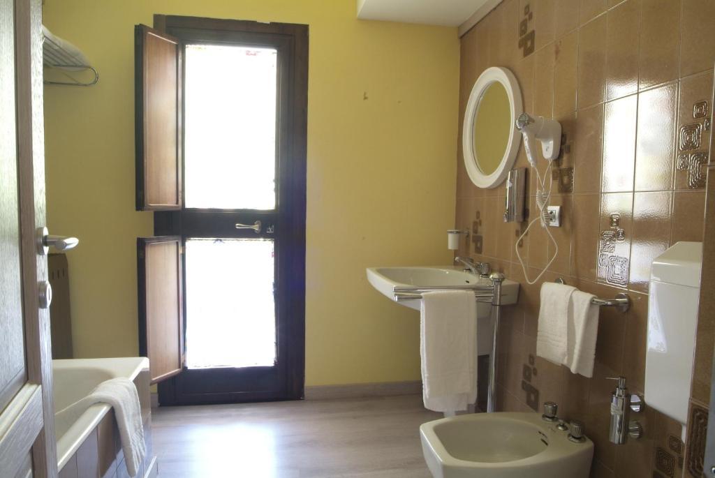 Chambres D'Hotes Nuits De Reve Roisan Room photo